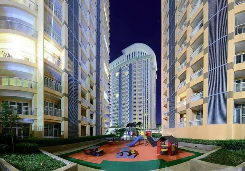 A2J Luxury 1Br Balcony Suite Near Venice Mall Bgc Manila Exterior foto