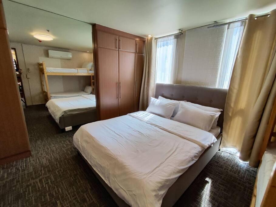 A2J Luxury 1Br Balcony Suite Near Venice Mall Bgc Manila Exterior foto